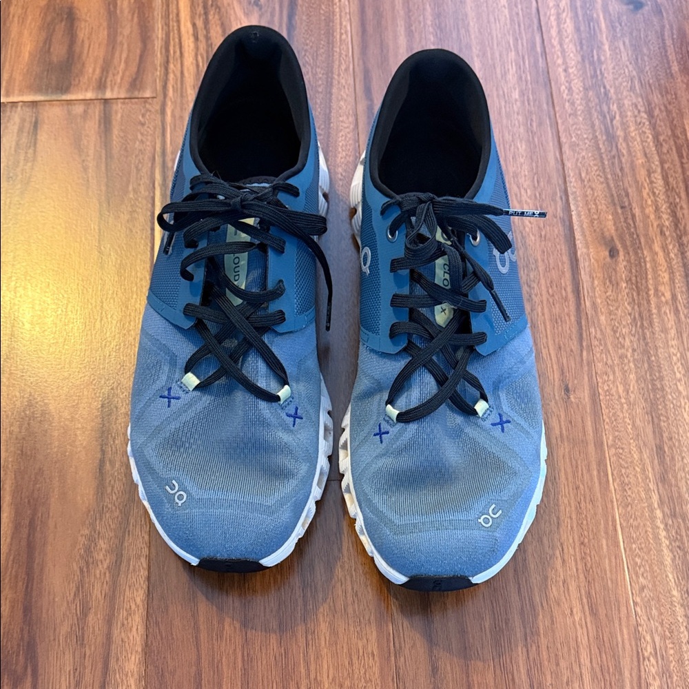 On Running Men's Athletic Shoes in Blue and Black